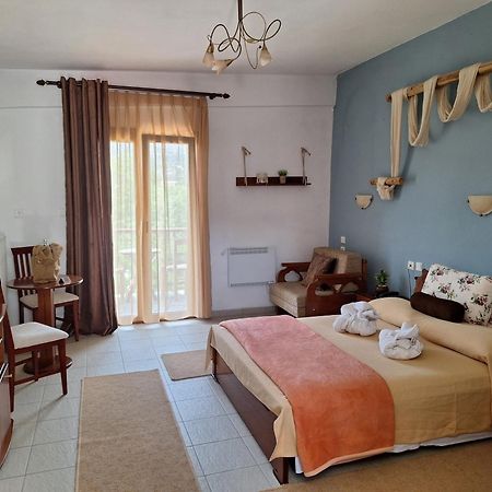 Hotel Metoxi Szpiliá Kültér fotó